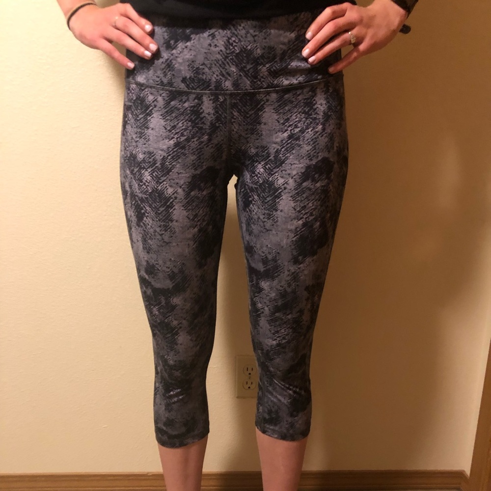 Women’s Patagonia Leggings Multicolored size Medium